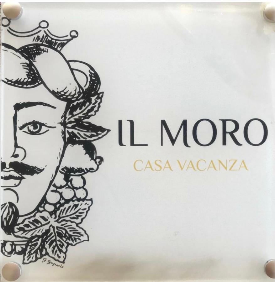 Il Moro - Casa Vacanze 泰拉西尼 外观 照片